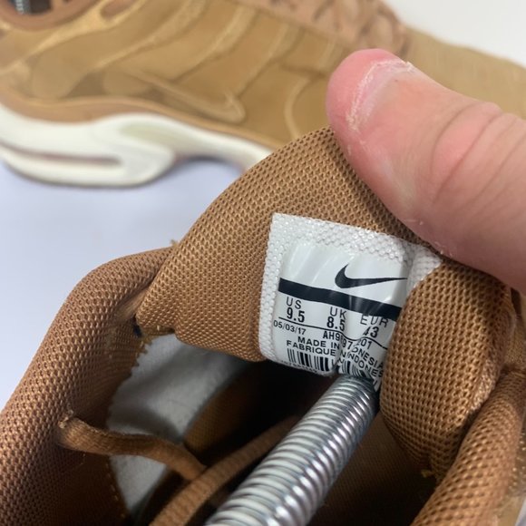 Nike TNs Air Max Plus Brown Suede Sneakers Mens Size US9.5 AH9897-201 - Picture 6 of 8